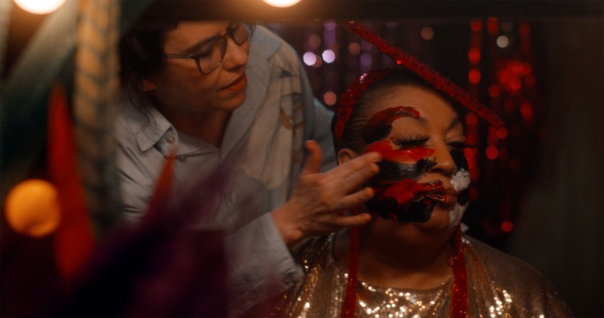 Bastidores das filmagens - cantora-Maria Alcina e a cineasta Elizabete Martins Campos / foto: Ciro Thielmann