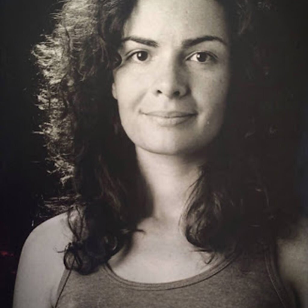 LELIANE DE CASTRO